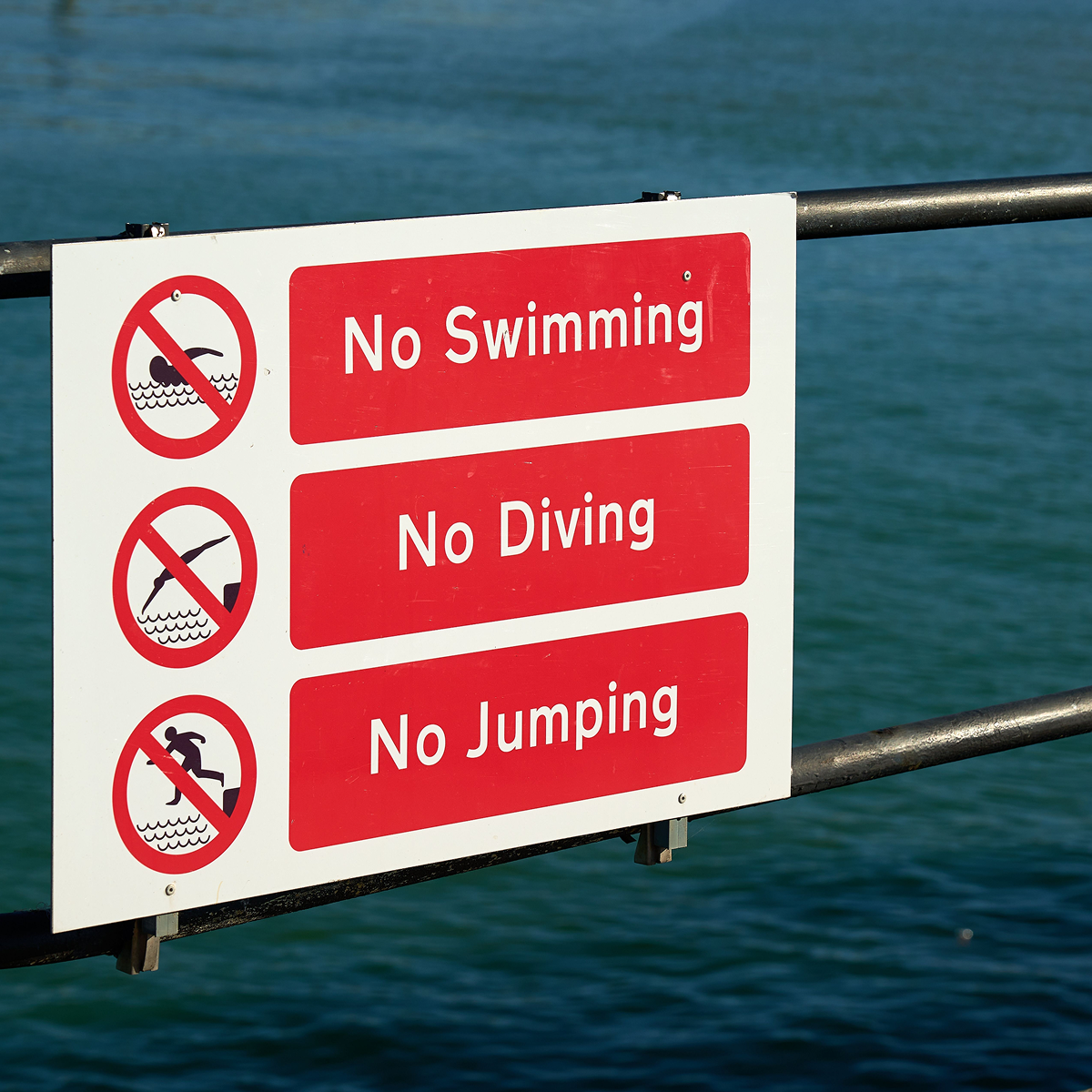 Waterside Safety Signs